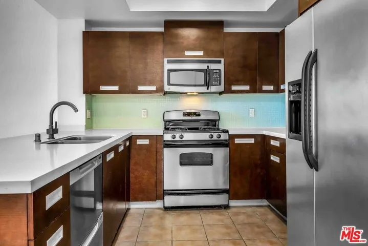 1260 S Corning Street 206, Los Angeles, California 90035 — photo 5