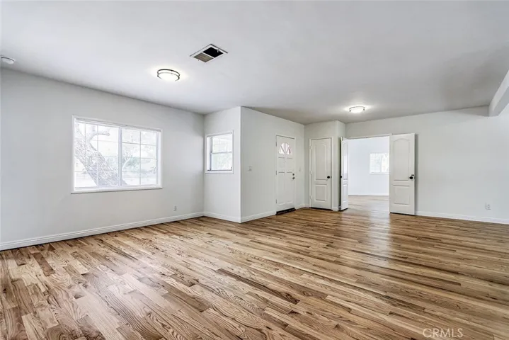 7700 Isis Avenue, Los Angeles, California 90045 — photo 5