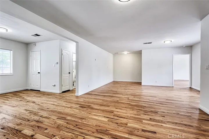 7700 Isis Avenue, Los Angeles, California 90045 — photo 4
