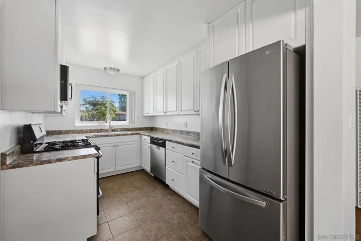 5148 Rincon, San Diego, California 92115 — photo 5