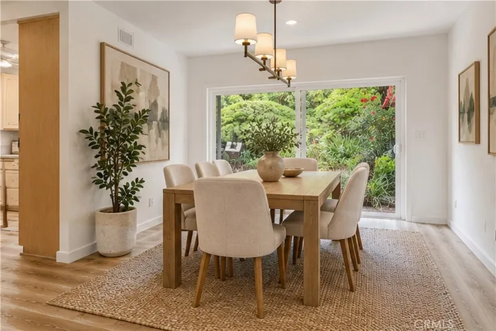 4776 Excelente Drive, Woodland Hills, California 91364 — photo 4