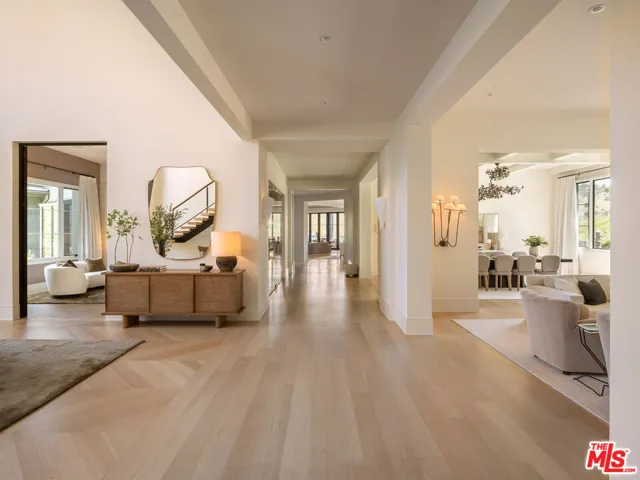 25211 Jim Bridger Road, Hidden Hills, California 91302 — photo 4