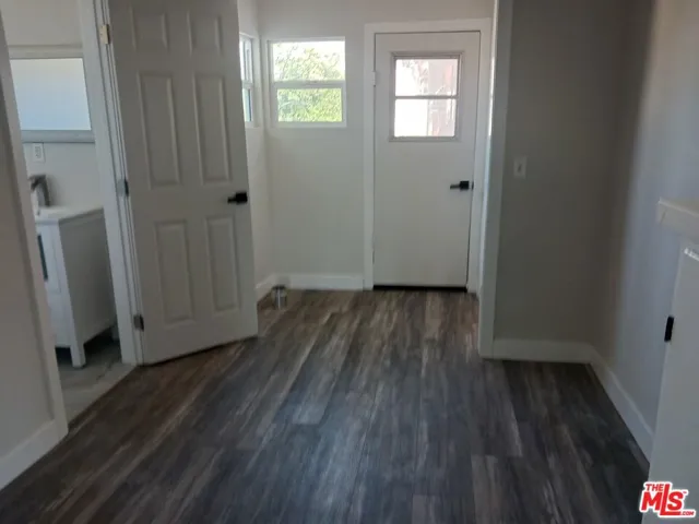 1017 S Washburn Avenue, Corona, California 92882 — photo 4