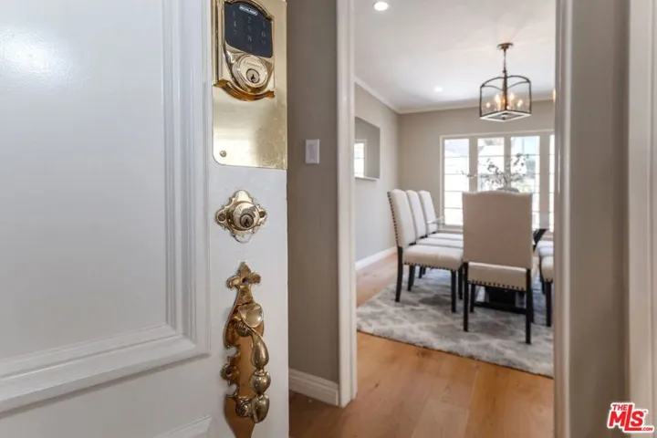 1410 Camden Avenue, Los Angeles, California 90025 — photo 4