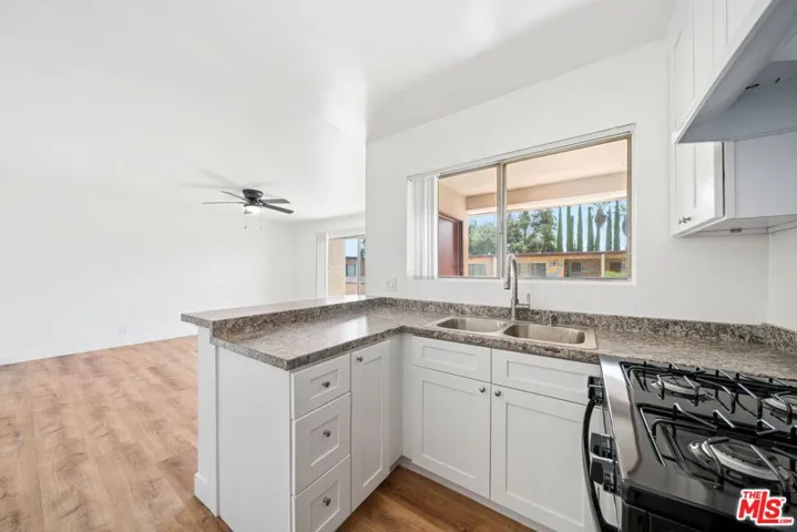 1293 N Garfield Avenue 24, Pasadena, California 91104 — photo 4