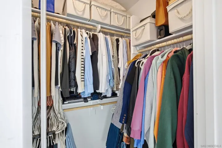 Walk-in Closet