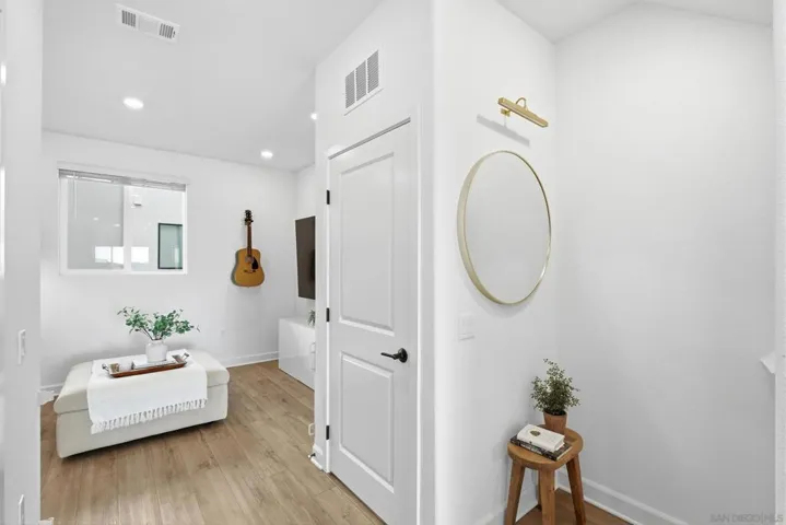 Den/Family/Great Room