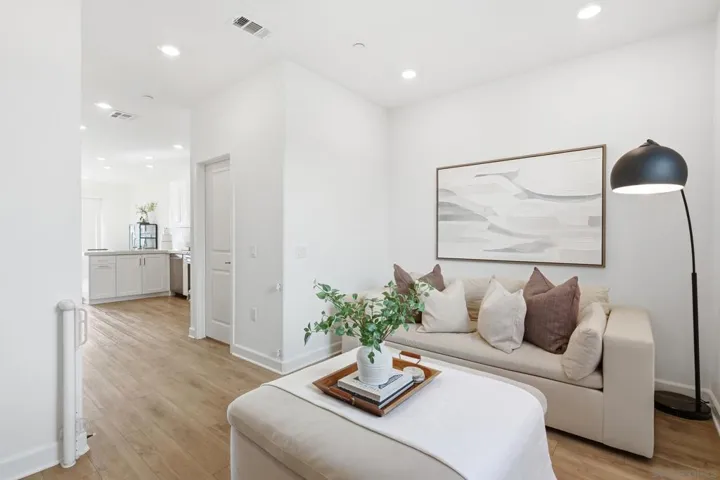Den/Family/Great Room