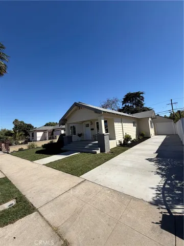 2064 Myrtle, Long Beach, California 90806 — photo 4