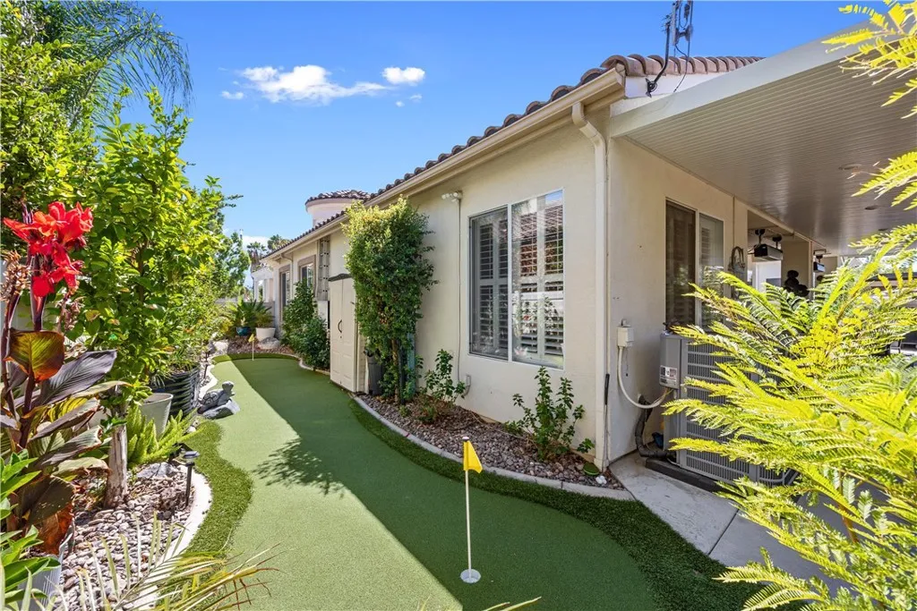 side yard side yard