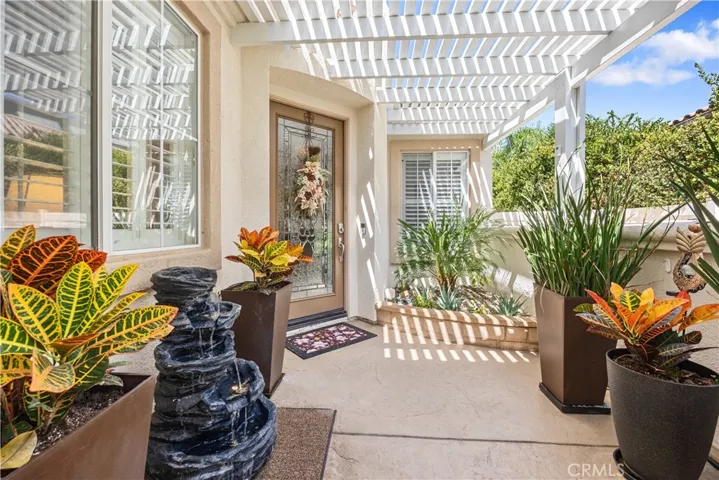 Front private patio