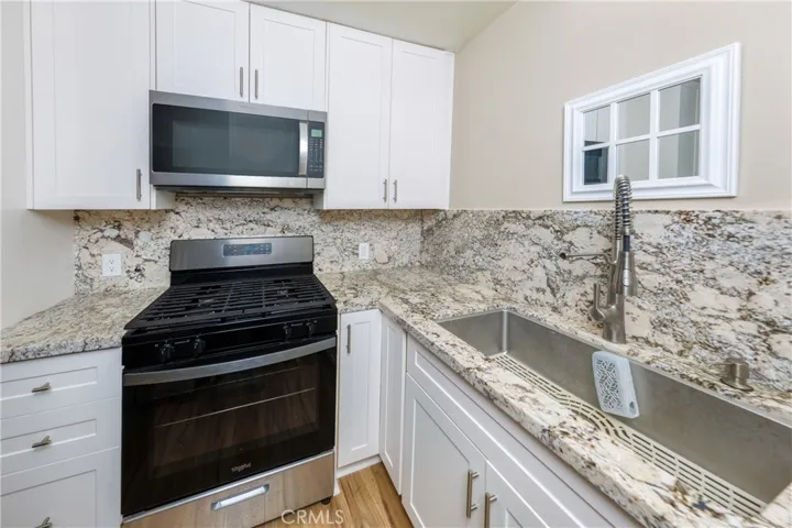19139 Avenue Of The Oaks, Newhall, California 91321 — photo 4