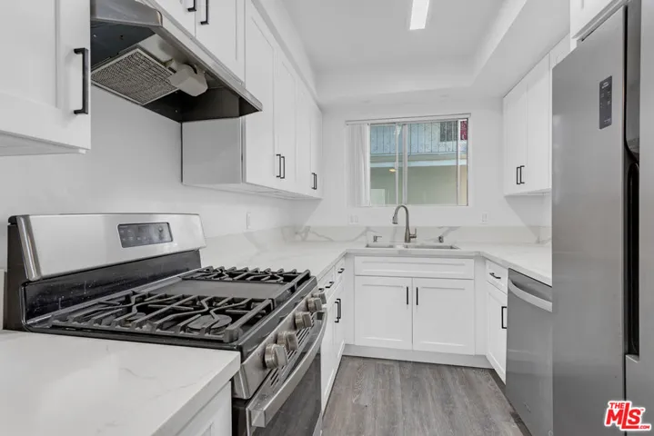 1030 N Orange Grove Avenue, West Hollywood, California 90046 — photo 5