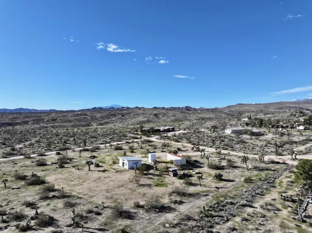 4039 Greasewood Lane, Yucca Valley, California 92284 — photo 4
