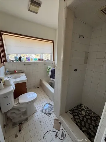 9805 S 4th, Inglewood, California 90305 — photo 4