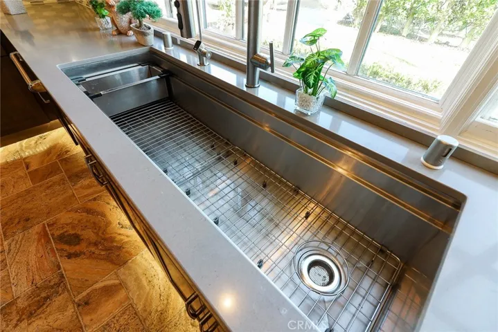 Ducati Deep Dish Sink