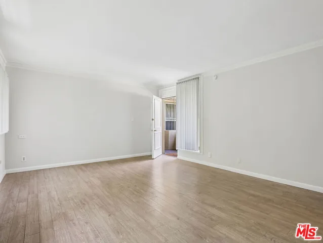 1520 N Hayworth Avenue 17, Los Angeles, California 90046 — photo 4