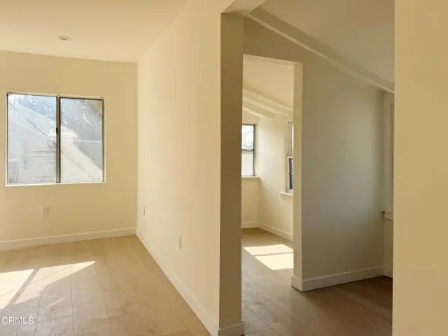 1827 Santa Ynez Street B, Los Angeles, California 90026 — photo 4