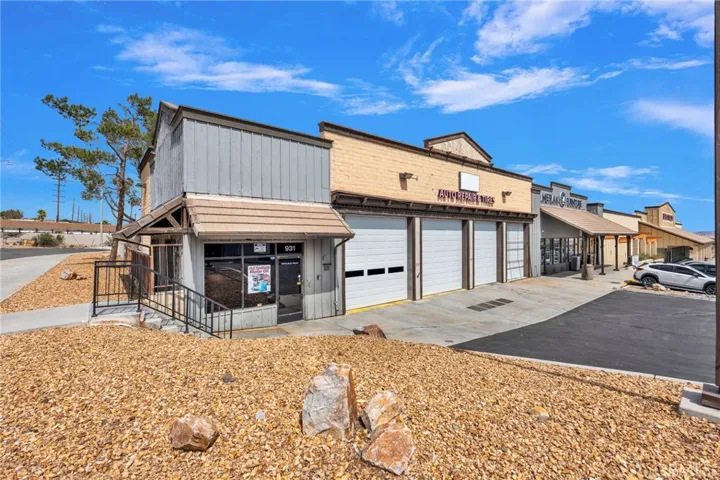 931 Armory, Barstow, California 92311 — photo 4