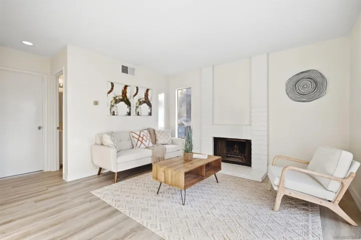864 Angelus, San Diego, California 92114 — photo 4