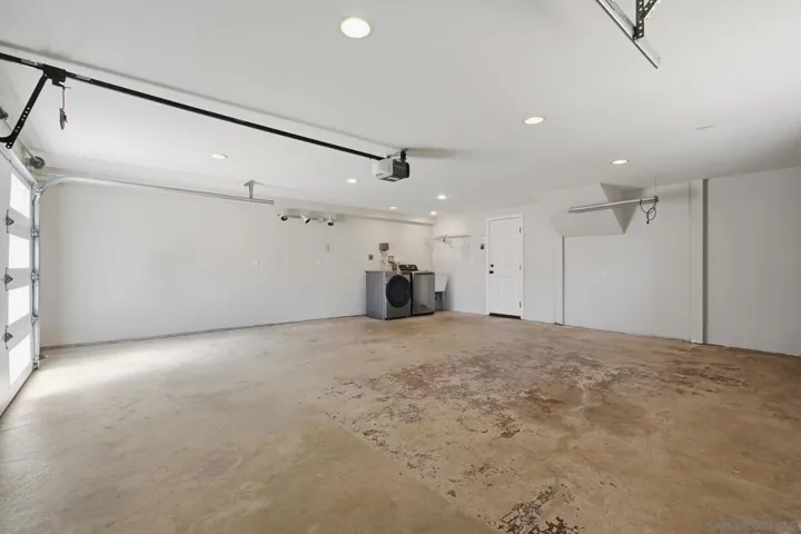 Garage with Laundry