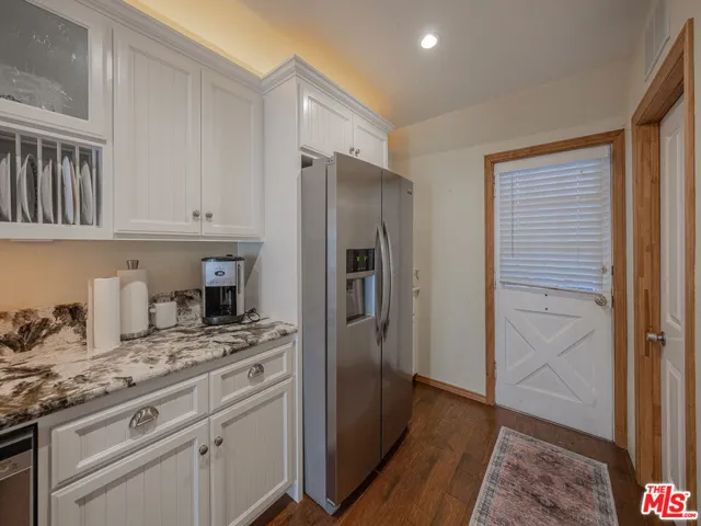 233 Corona Circle, Lake Arrowhead, California 92352 — photo 5