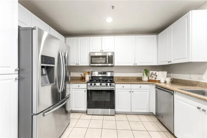 2105 Watermarke, Irvine, California 92612 — photo 5
