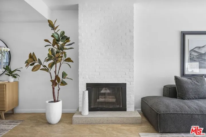 2677 Centinela Avenue 203, Santa Monica, California 90405 — photo 4