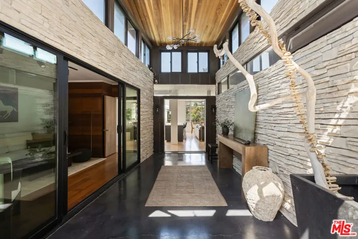 454 Stassi Lane, Santa Monica, California 90402 — photo 4