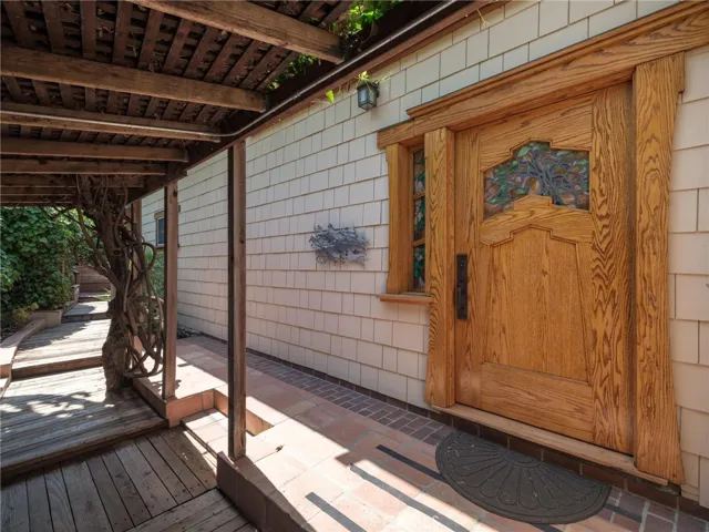3950 De Longpre Avenue, Los Angeles, California 90027 — photo 5