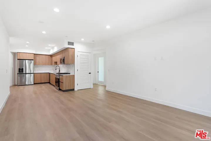 160 Chestnut Street # 101, Pasadena, California 91103 — photo 5