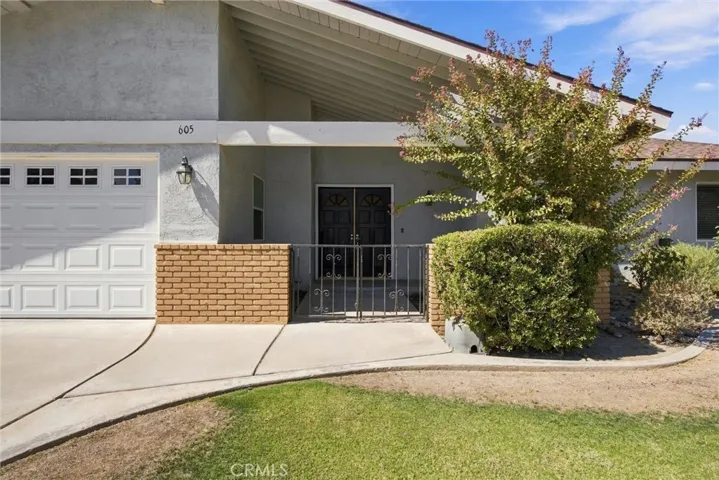 605 Winchester, Bakersfield, California 93309 — photo 4