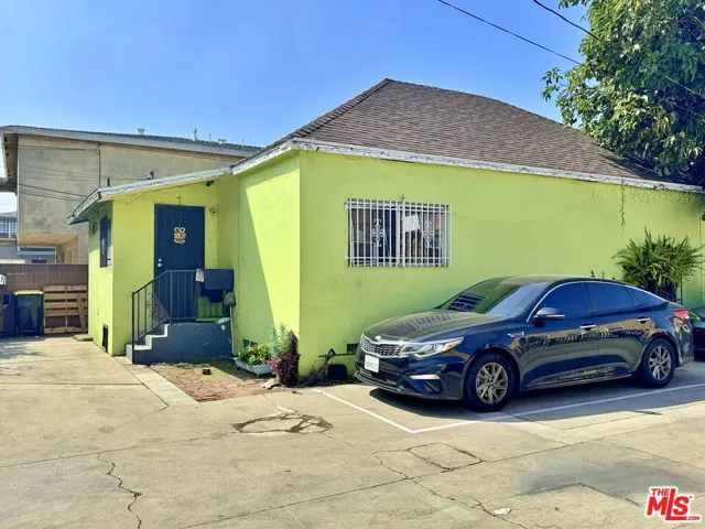 7102 Hood Avenue, Huntington Park, California 90255 — photo 4