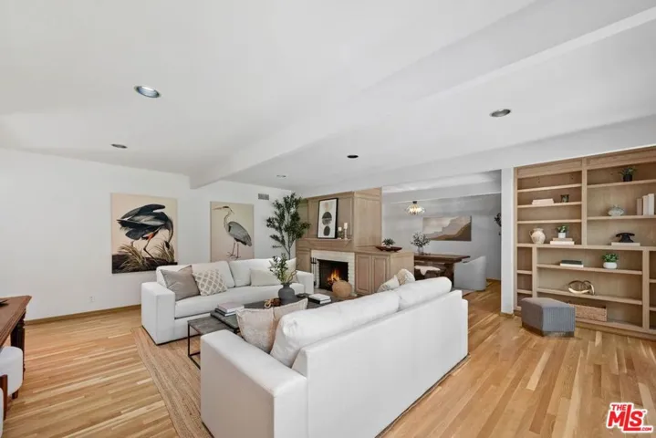 13331 Westcove Drive, Los Angeles, California 90049 — photo 4