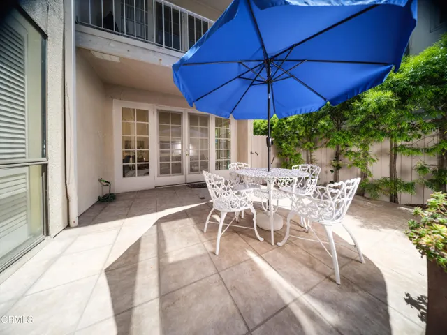 1260 S Beverly Glen Boulevard 104, Los Angeles, California 90024 — photo 4