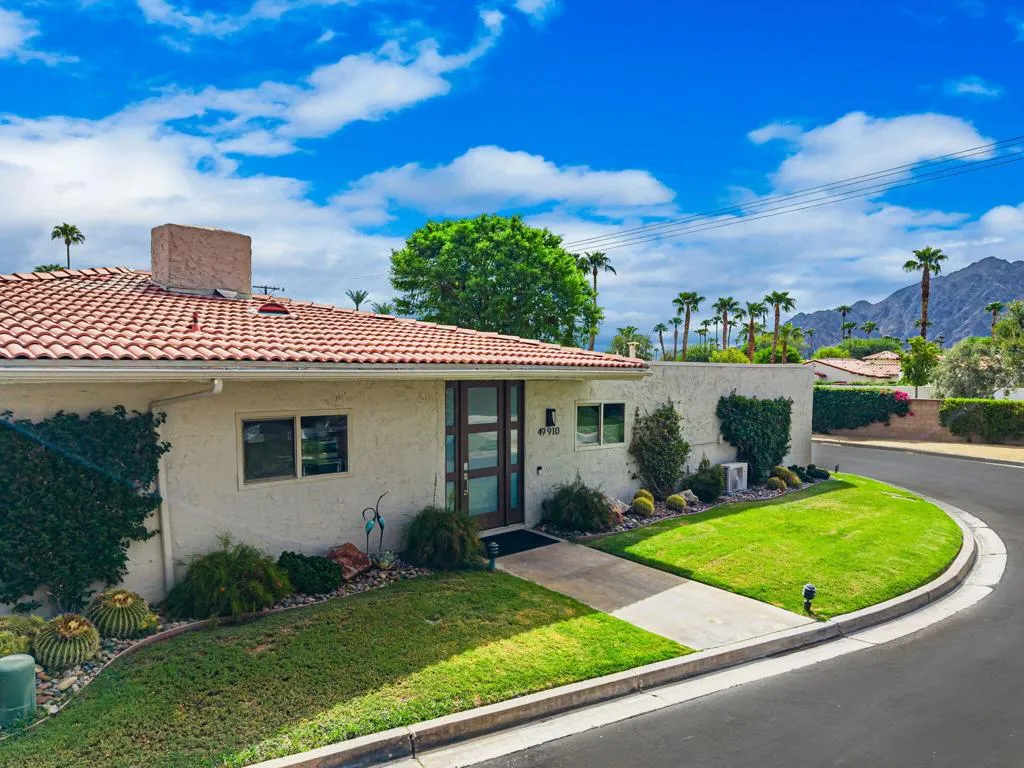 12-web-or-mls-KS_49910Lago_Miller_0826_0