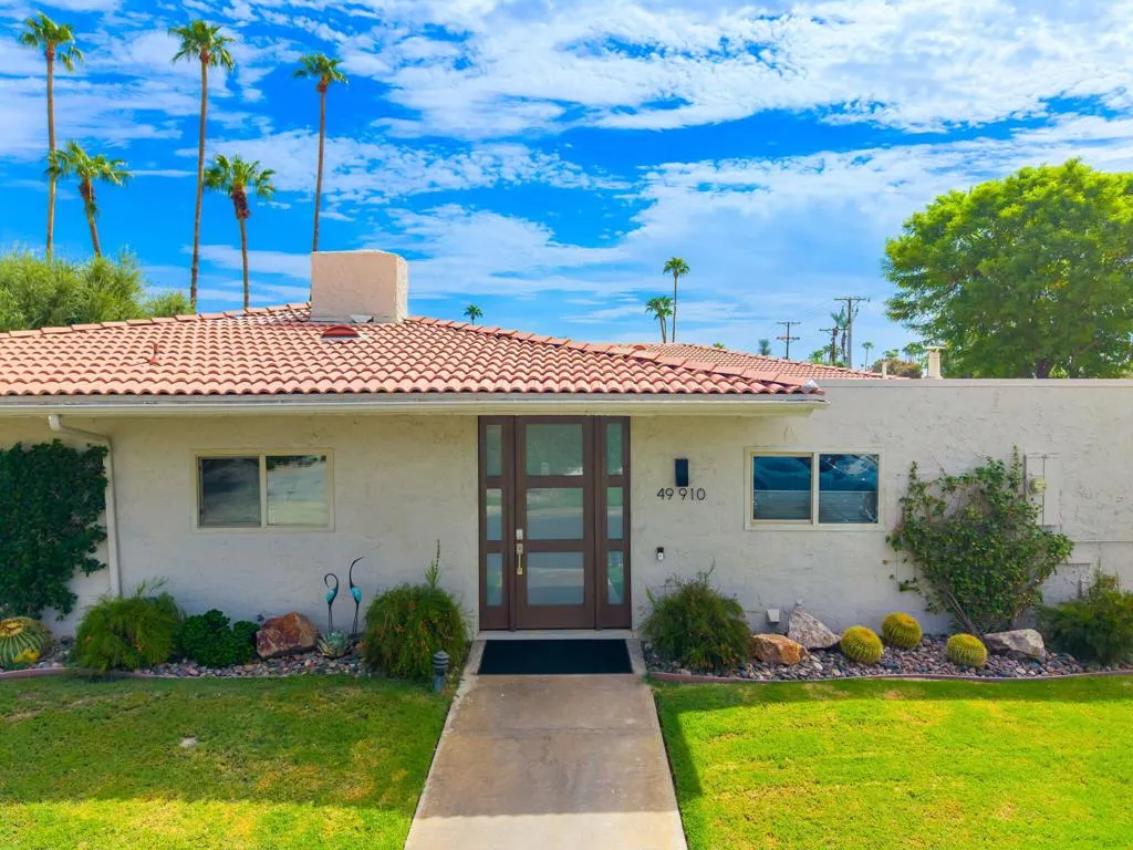 13-web-or-mls-KS_49910Lago_Miller_0826_0