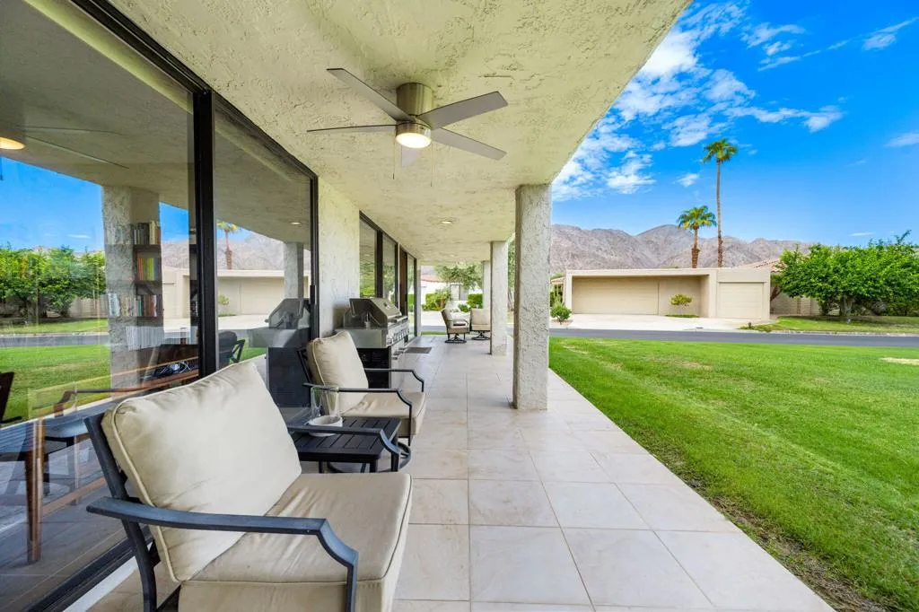 33-web-or-mls-KS_49910Lago_Miller_0826_0