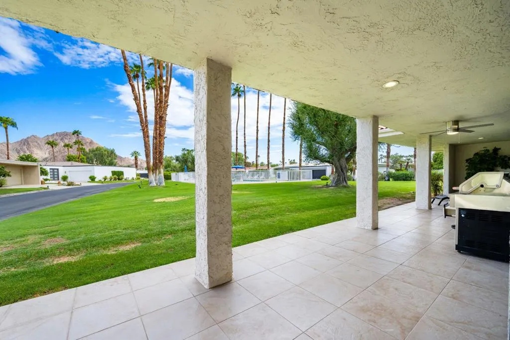 30-web-or-mls-KS_49910Lago_Miller_0826_0