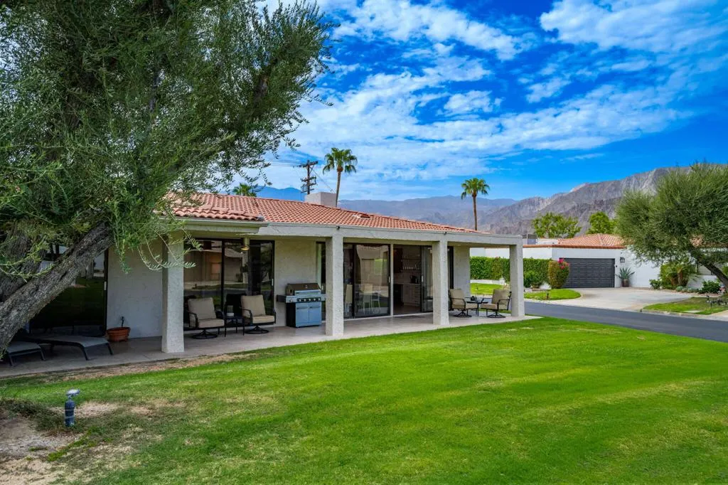 36-web-or-mls-KS_49910Lago_Miller_0826_0