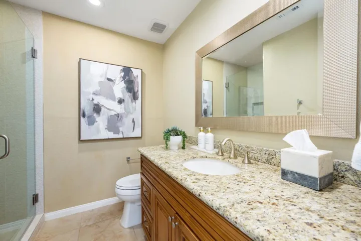 49-web-or-mls-KS_49910Lago_Miller_0826_0