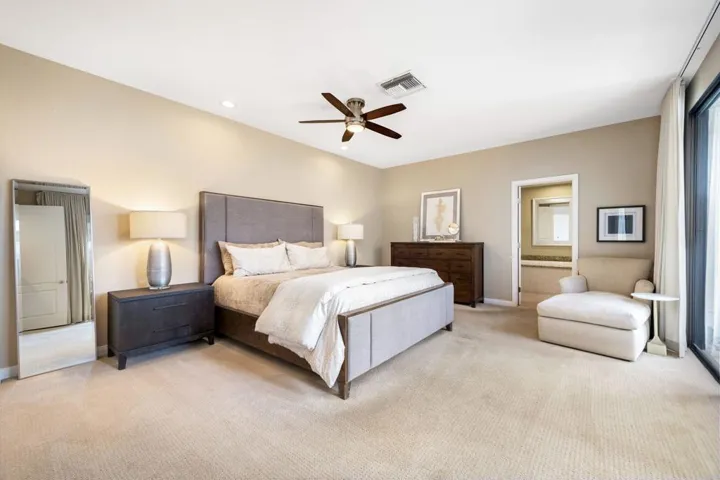 42-web-or-mls-KS_49910Lago_Miller_0826_0