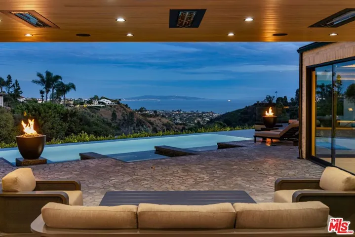 1390 Bella Oceana Vista, Los Angeles, California 90272 — photo 5