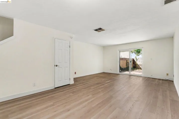 1501 Parkwood Pl, Concord, California 94521 — photo 5