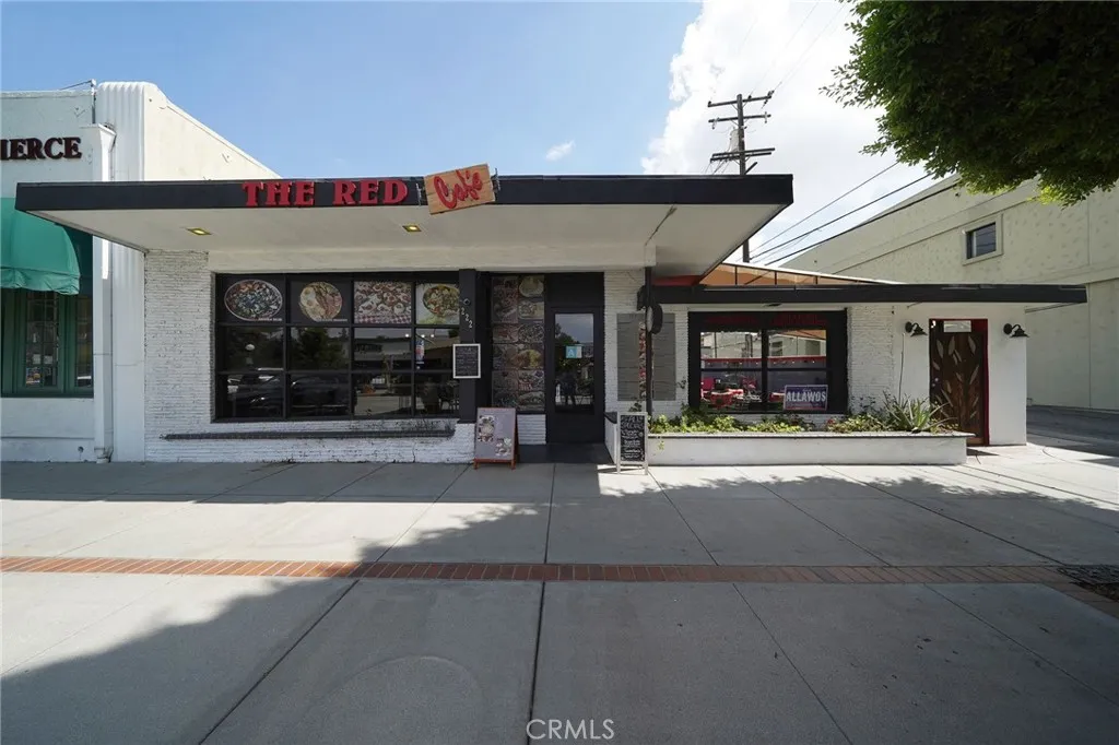 222 N Glendora Ave