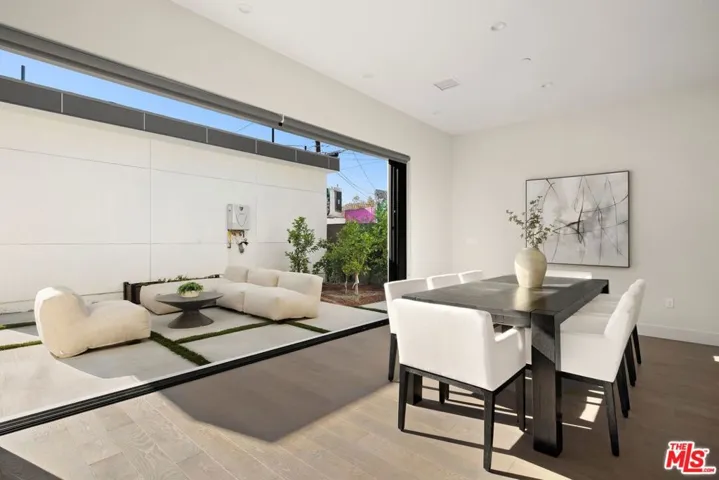 647 N Stanley Avenue, Los Angeles, California 90036 — photo 5