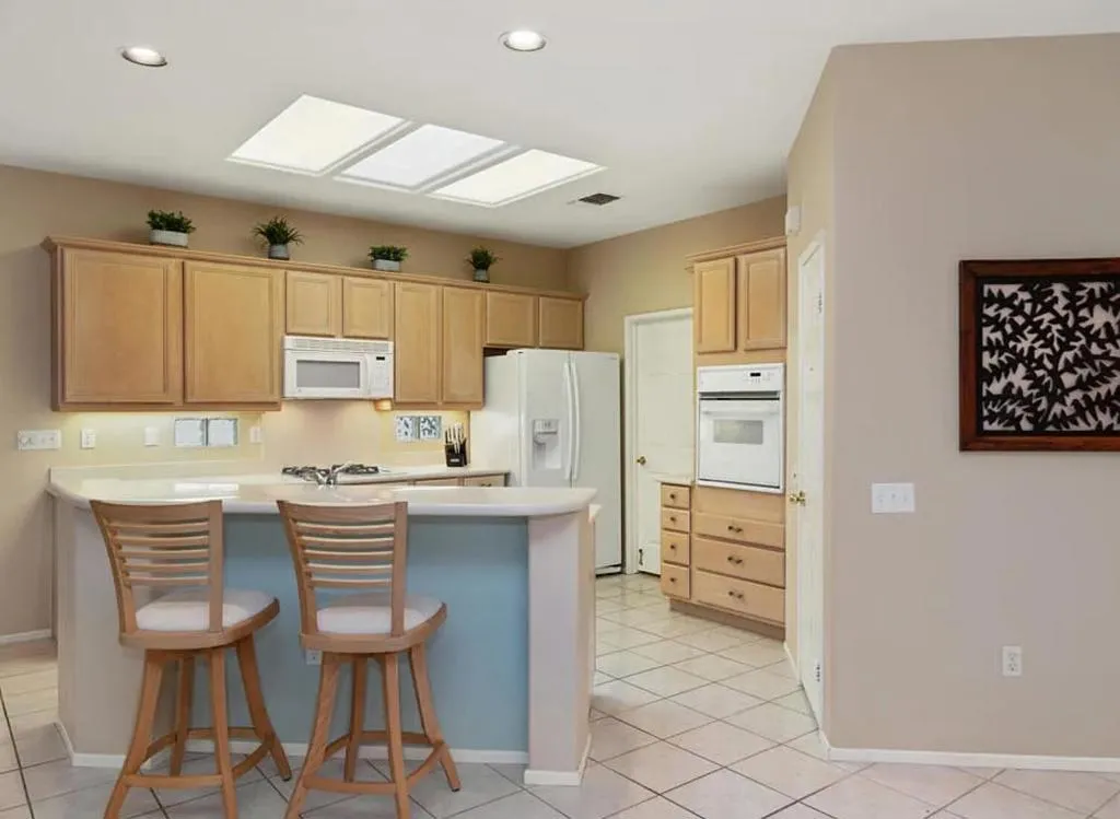 KITCHEN 1