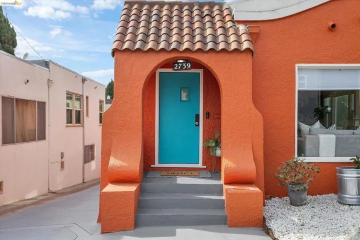 2739 Grande Vista Ave, Oakland, California 94601 — photo 5