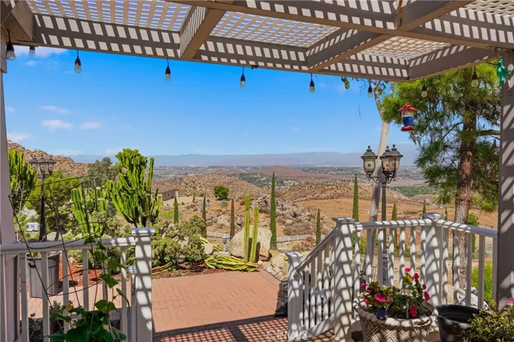 17075 Multiview, Perris, California 92570 — photo 5