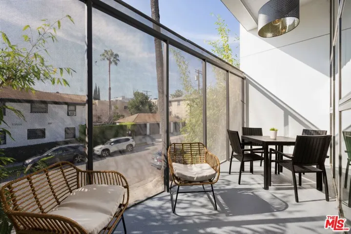 803 Wilcox Avenue 4, Los Angeles, California 90038 — photo 5